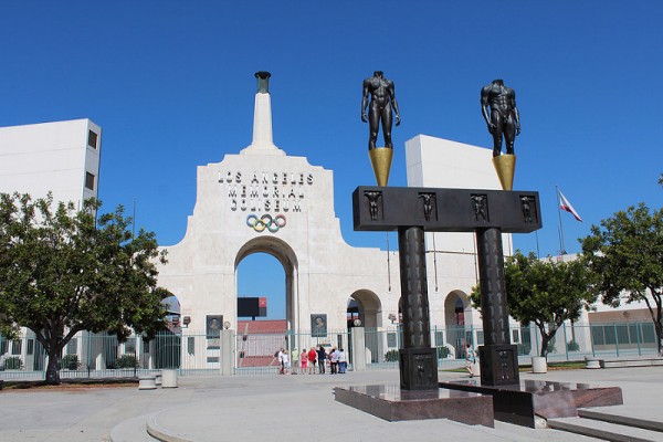 Los Angeles Memorial Coliseum, Los Angeles Rams football stadium ...