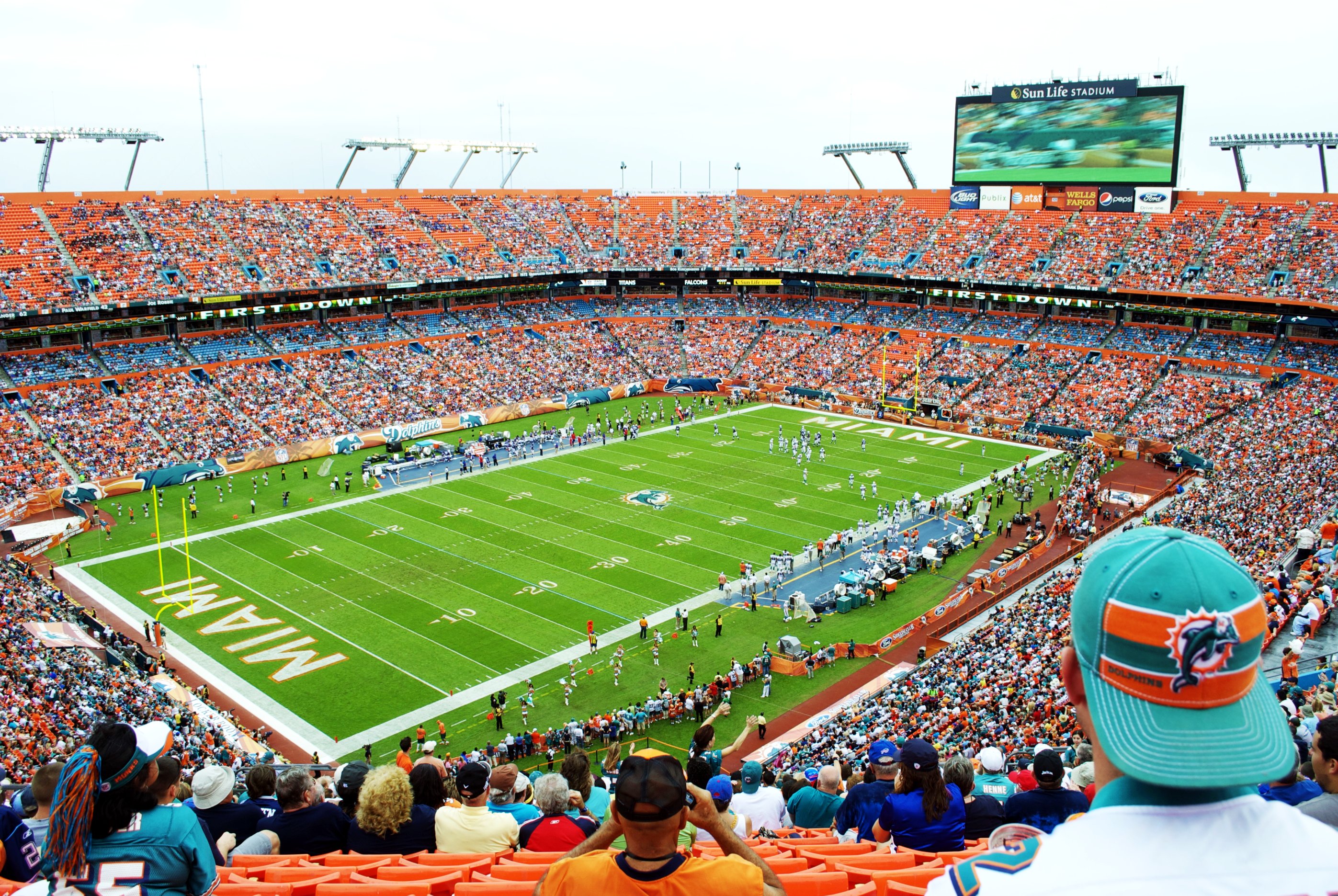 Рок стадион. Хард рок Стэдиум. Майами стадион. Hard Rock Stadium Miami. Miami Dolphins hard Rock Stadium.